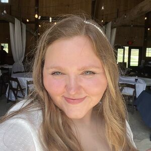 Meet your Posher, Alayna